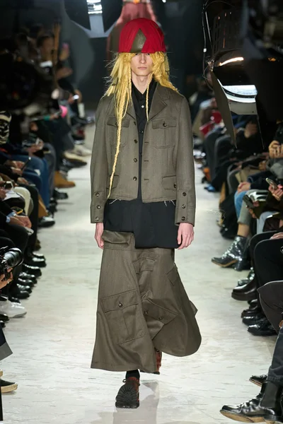 Look 24